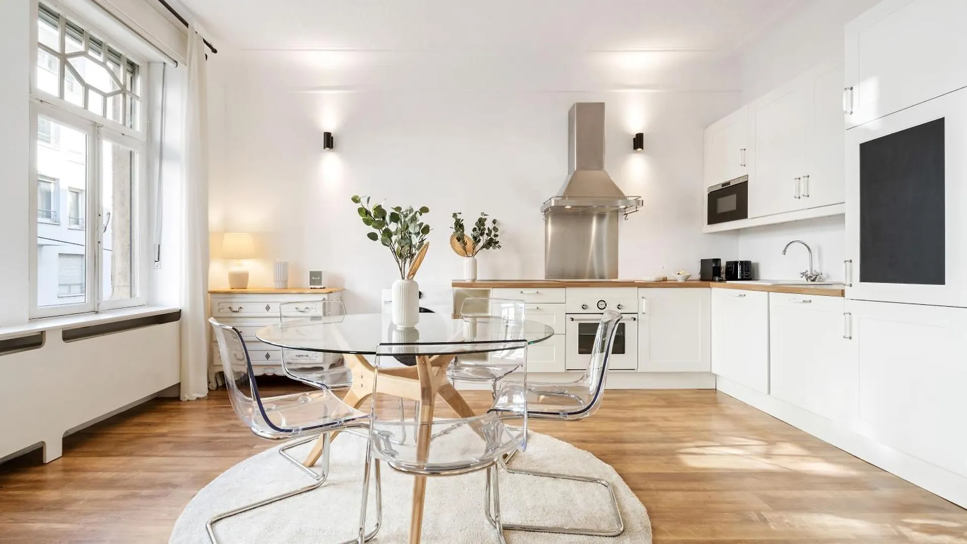 Stylish 2-Bed Apartment In Gare, Near Cafes & Shop Lussemburgo