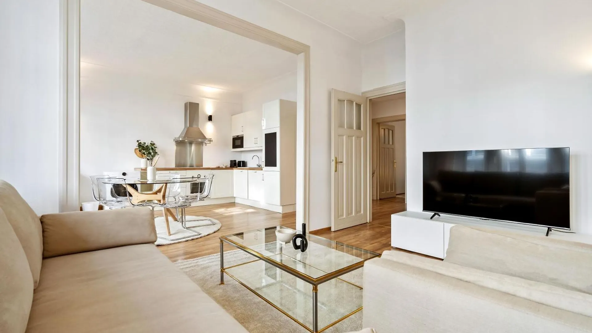Stylish 2-Bed Apartment In Gare, Near Cafes & Shop Luxembourg