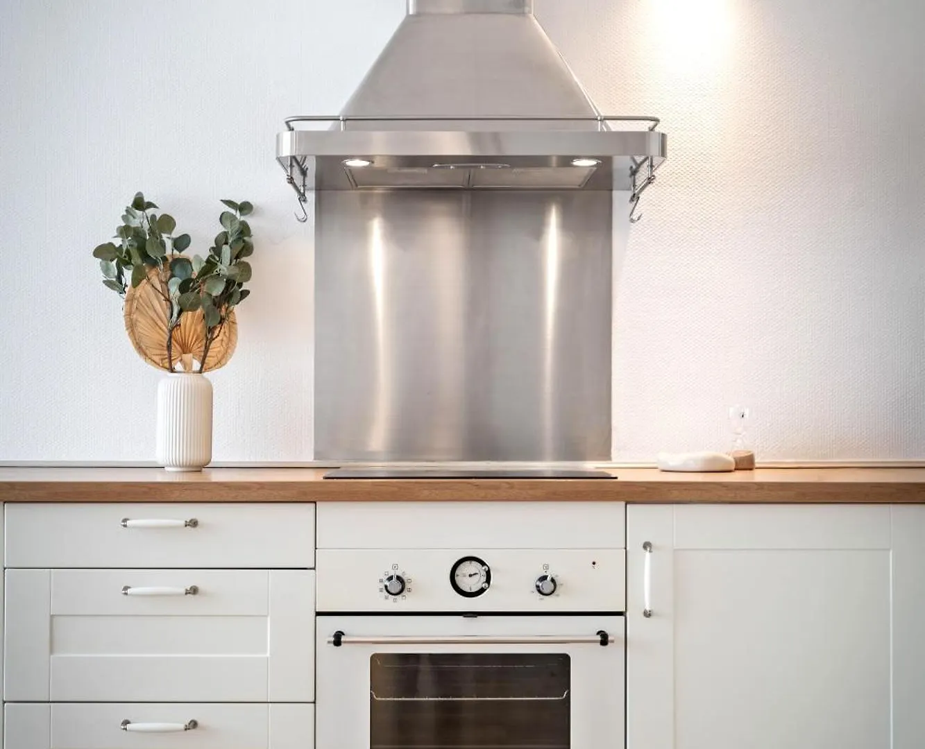 Stylish 2-Bed Apartment In Gare, Near Cafes & Shop Luxembourg 0*,