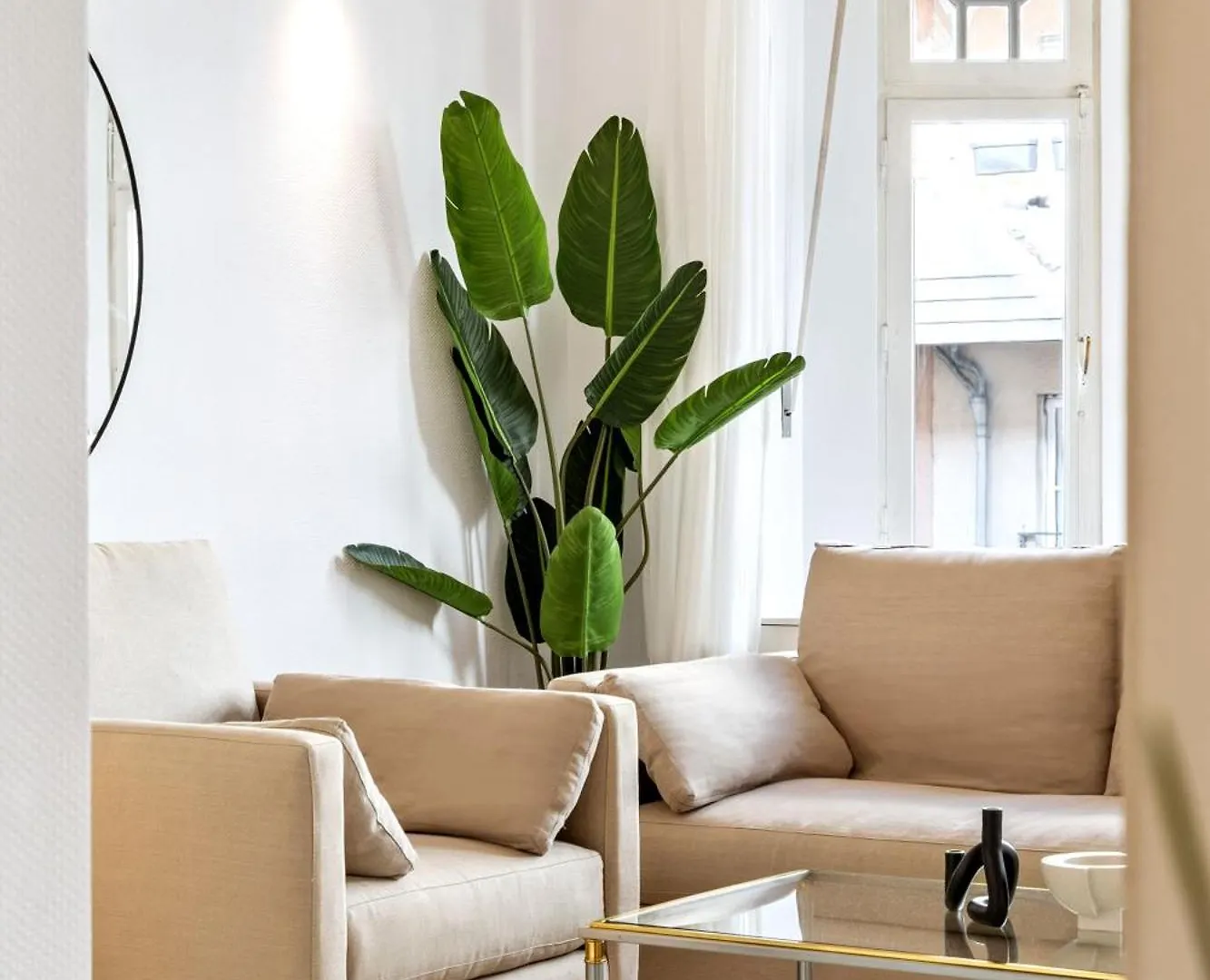 Stylish 2-Bed Apartment In Gare, Near Cafes & Shop Luxembourg Luxembourg